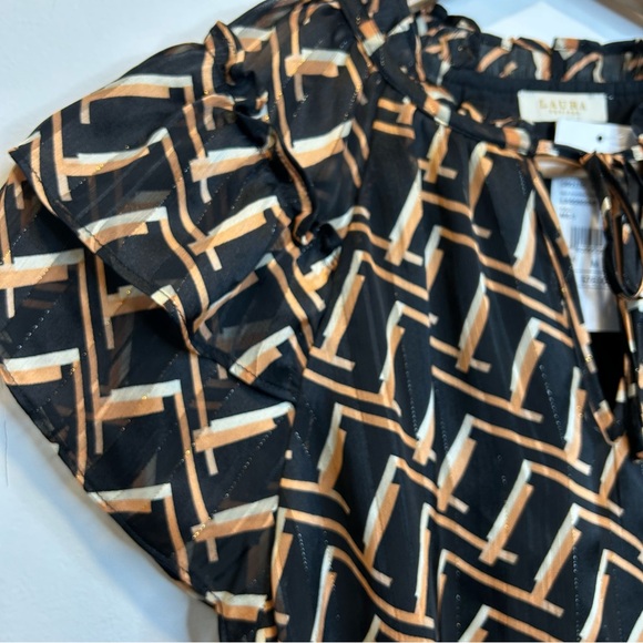 Laura Geometric Print Short Sleeve Blouse Black Pattern - Picture 7 of 11
